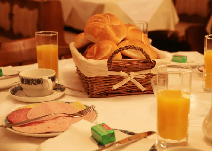 Hauserhof Гостевой дом *